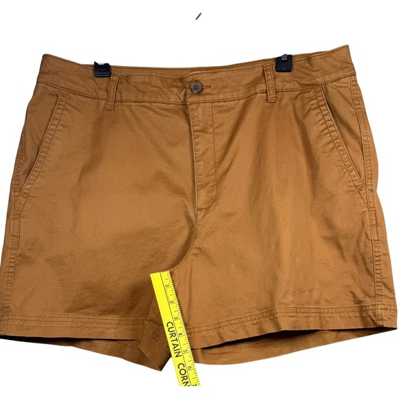 GAP 5" Women's High Rise Girlfriend Khaki Shorts, Plus Size 18, Lot of 4 - Picture 6 of 15